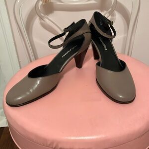 Taupe leather heels. Naturalizer size 8.5.
